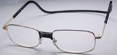 老花镜里的大学问 认准镜架，守护晚年的清晰视界